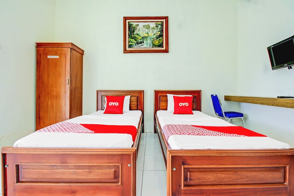 Standard Twin Room - Photo 4