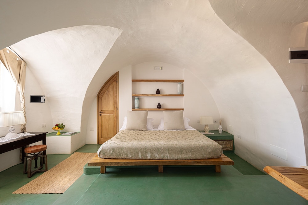 Classic Room - Photo 1