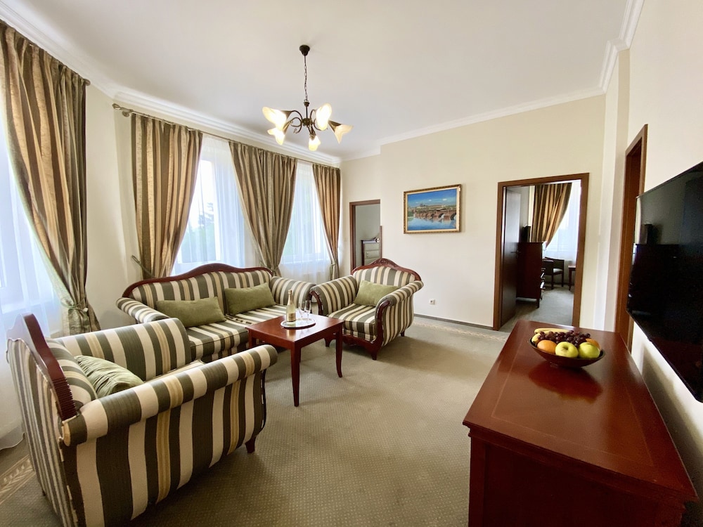 Presidential Apartment photo 1