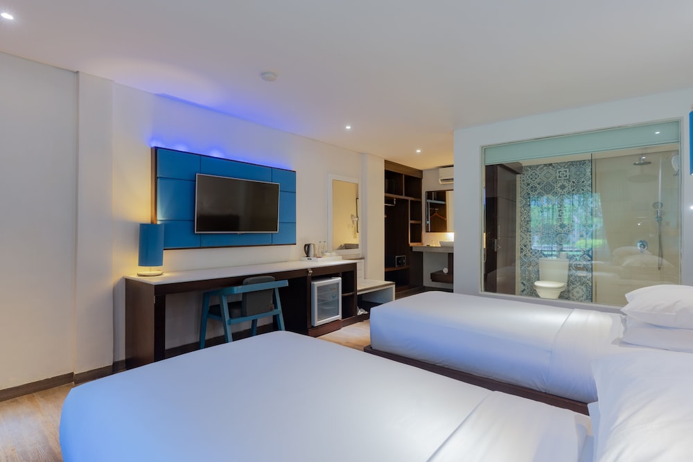 Deluxe Room, 2 Twin Beds, Garden View photo 2