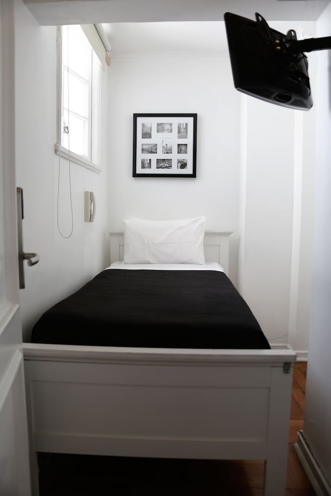 Basic Single Room, 1 Bedroom photo 1