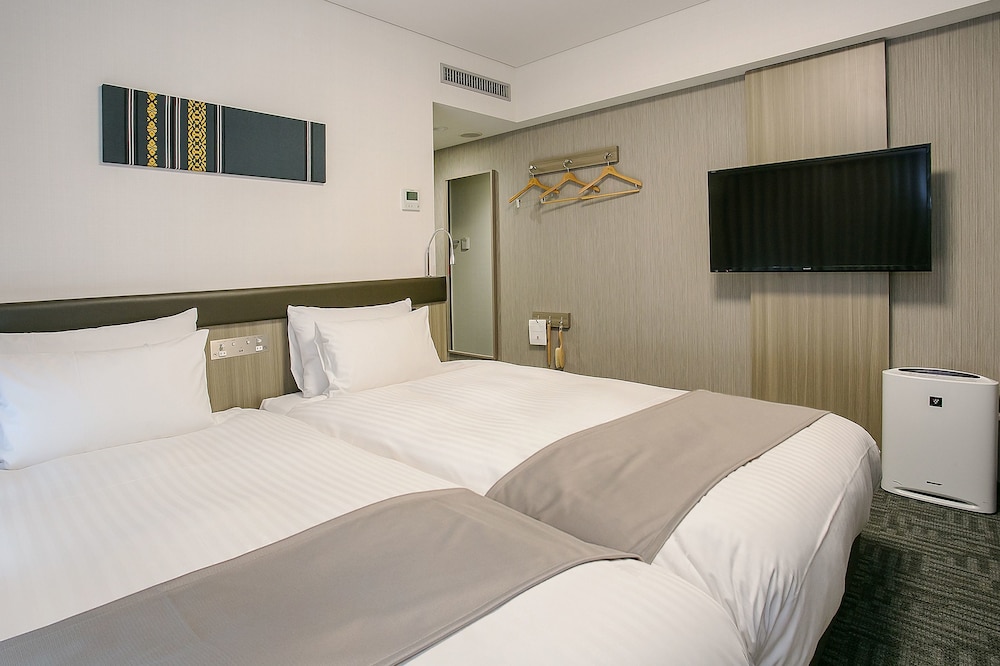 Standard Twin Room, Non Smoking - Photo 5