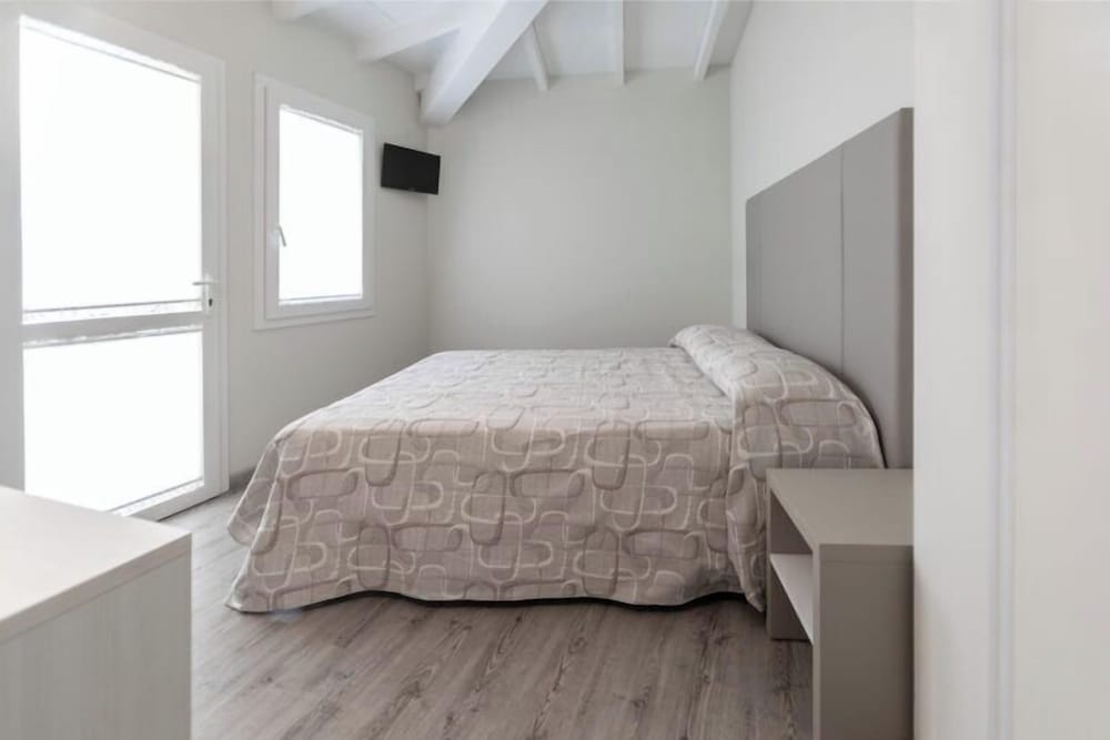 Basic Room photo 2