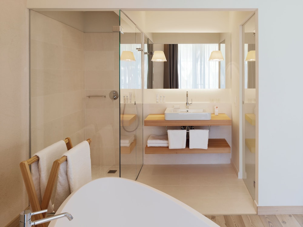 Deluxe Apartment, Balcony, Mountain View (2 Double Beds, Kitchenette) photo 2