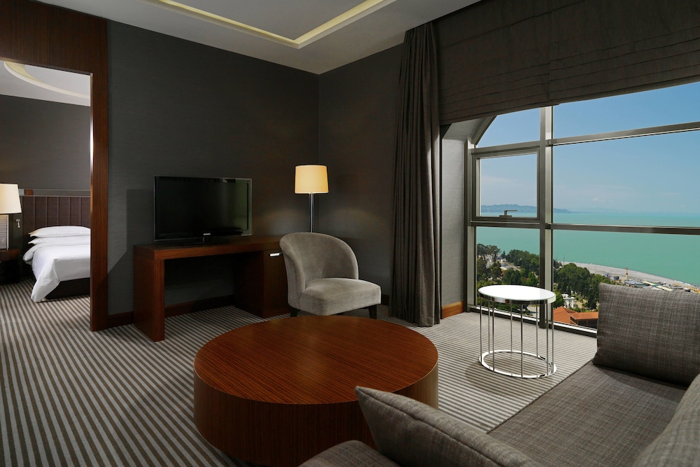 Junior Suite, 1 Bedroom - Photo 3