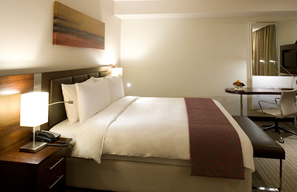 Standard Room, 1 King Bed photo 2