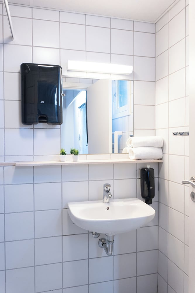 Basic Double Room