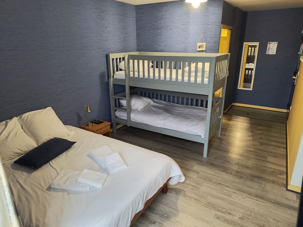 Quadruple Room, Multiple Beds, Non Smoking