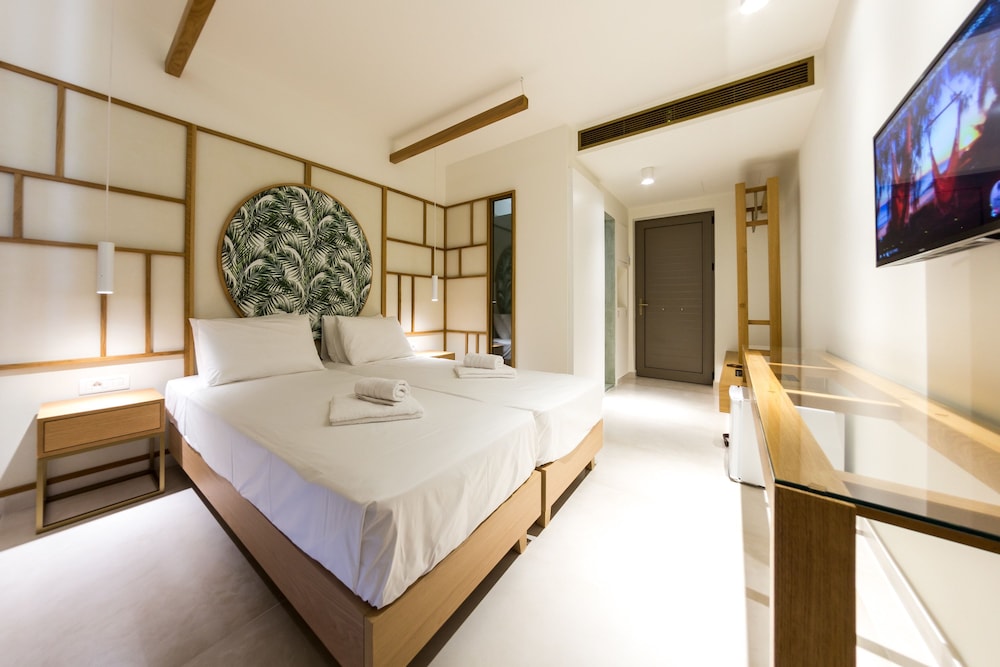 Premium Double Room (High Floor)