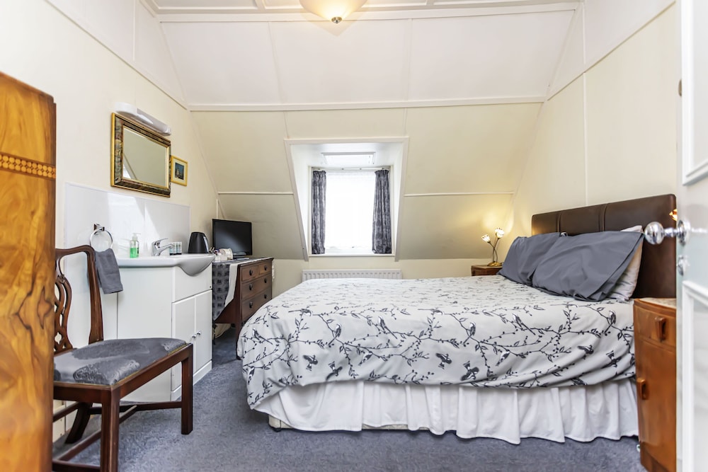 Economy Double Room, Shared Bathroom photo 1
