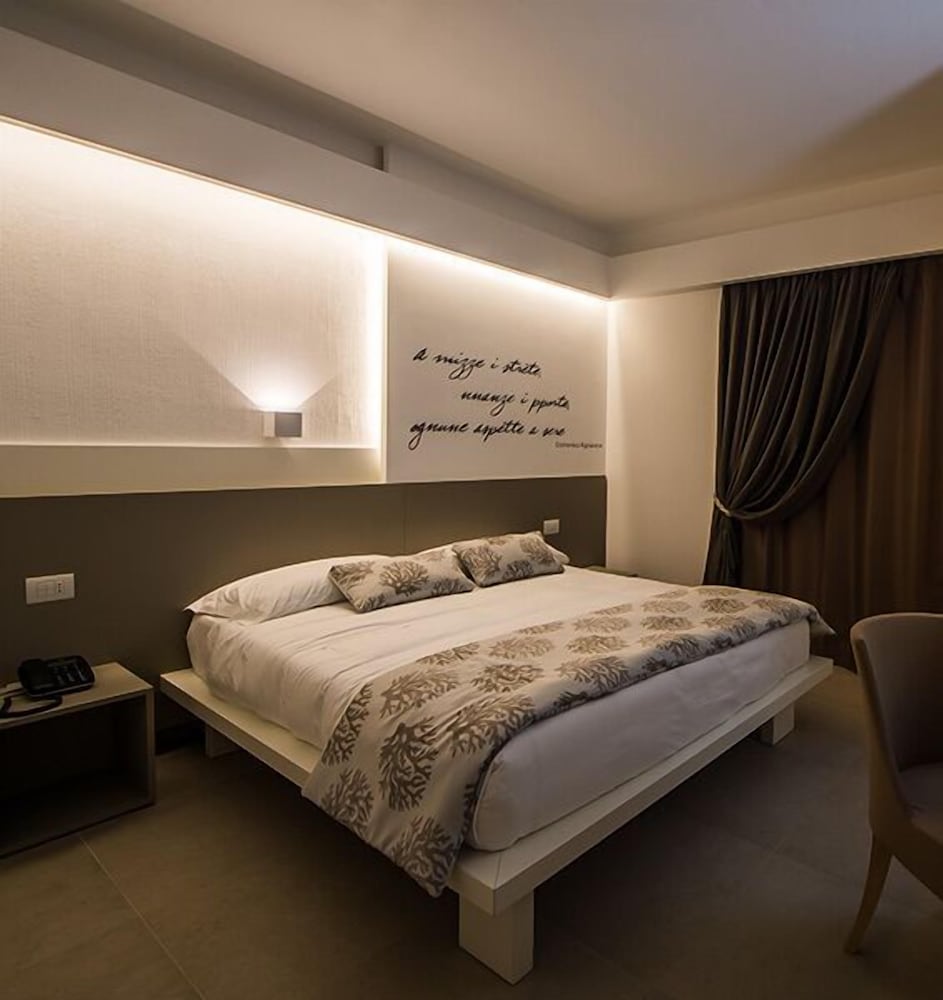 Standard Double Room, Balcony photo 1