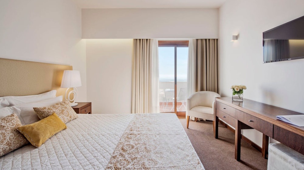 Superior Double Room, Balcony - Photo 3