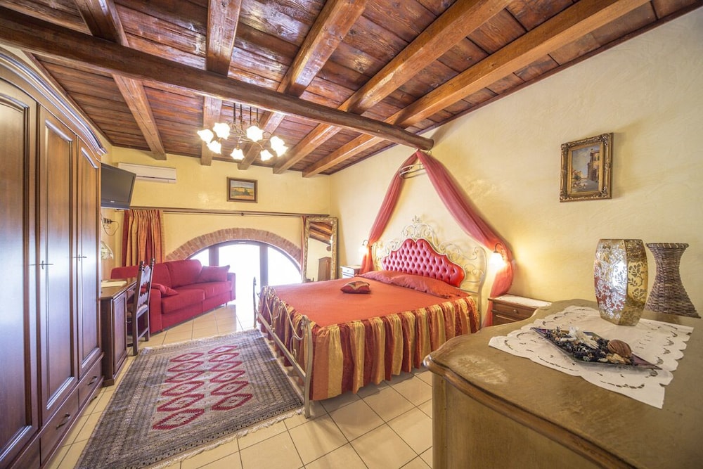 Suite, Bathtub