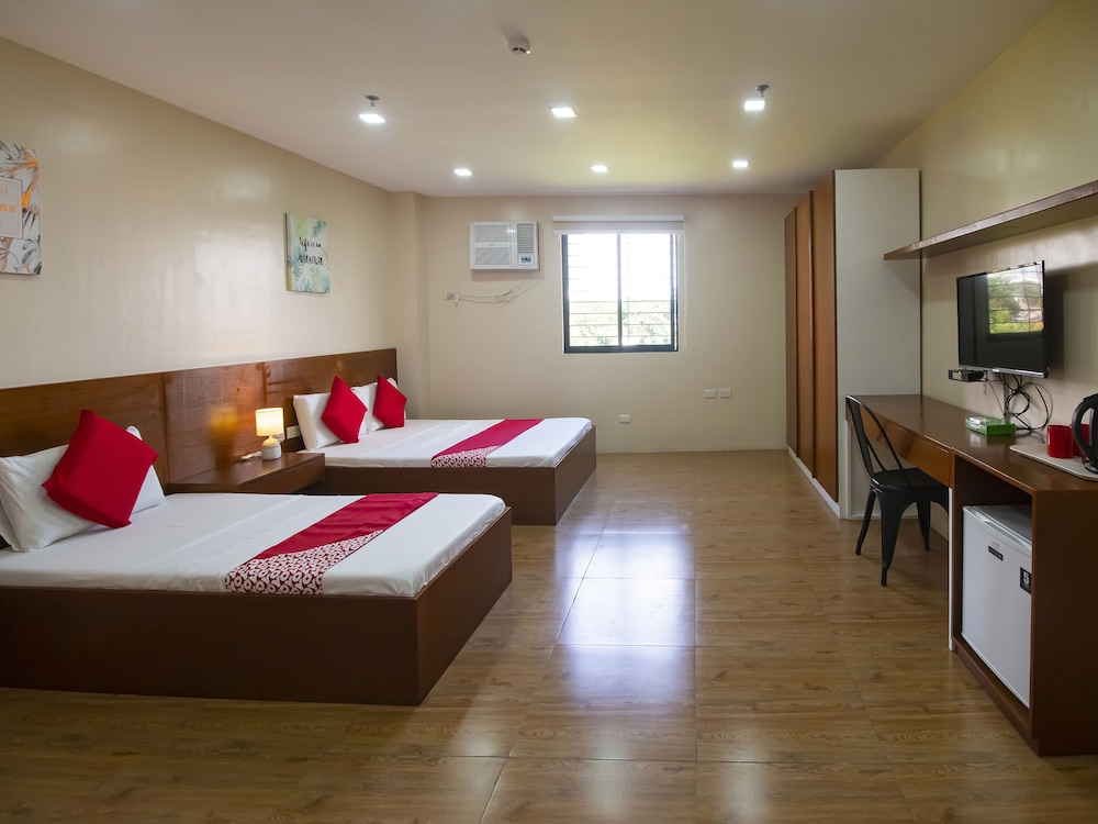 Deluxe Triple Room - Photo 2
