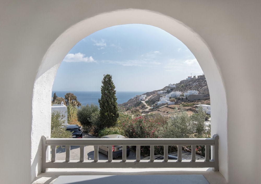 Standard Double Room, Balcony, Partial Sea View