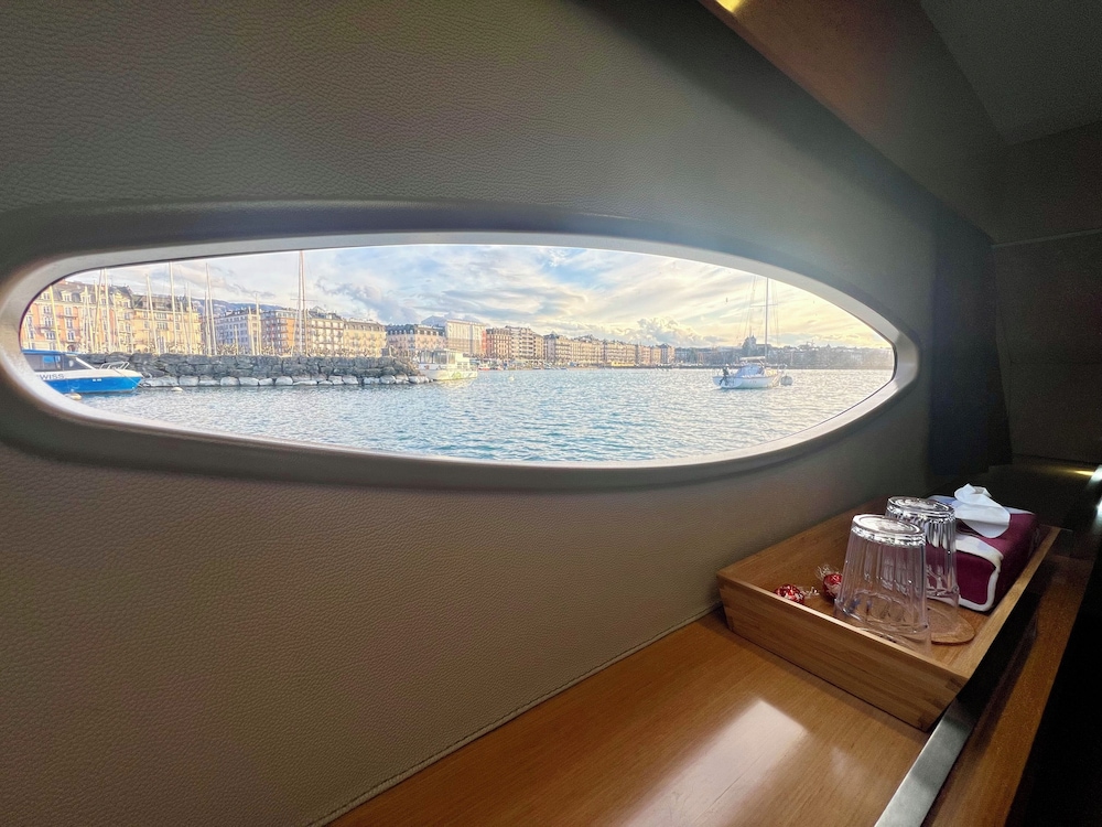 Deluxe Double Room, 1 Double Bed, Lake View (Saladin) photo 2