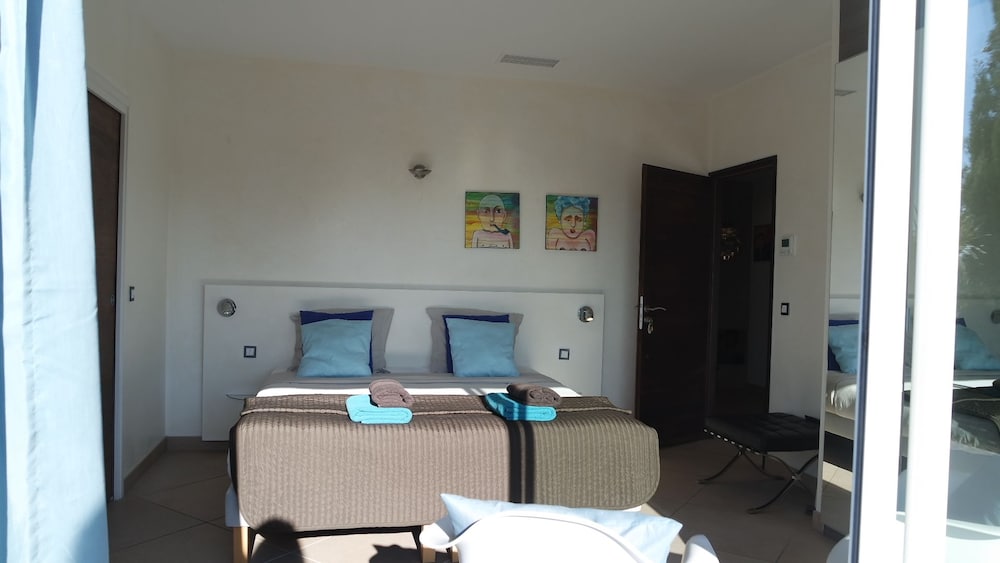 Deluxe Double Room, Sea View (Amber) photo 2