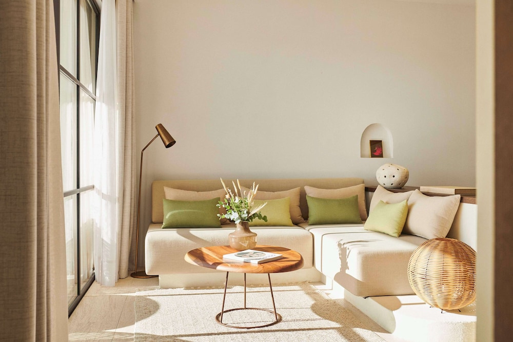 Junior Suite, Golf View (Sofabed) photo 3