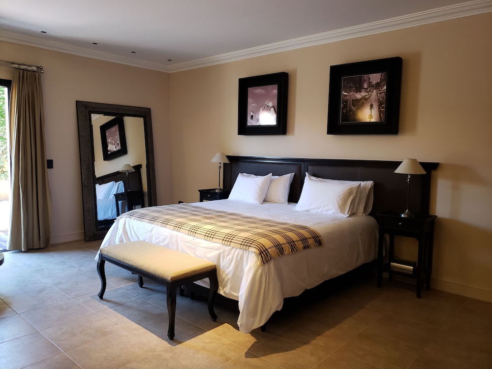 Luxury Room photo 3