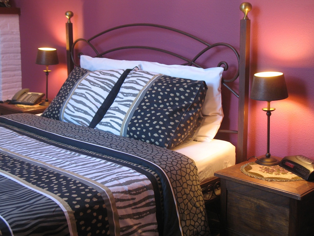 Deluxe Double Room, Garden View