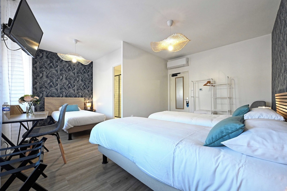 Comfort Triple Room photo 3