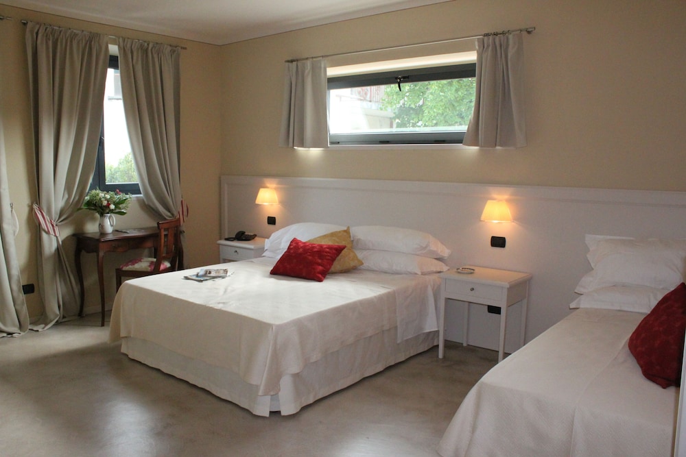 Superior Triple Room - Photo 3