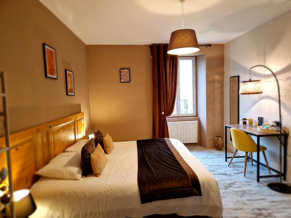 Comfort Triple Room, Garden View