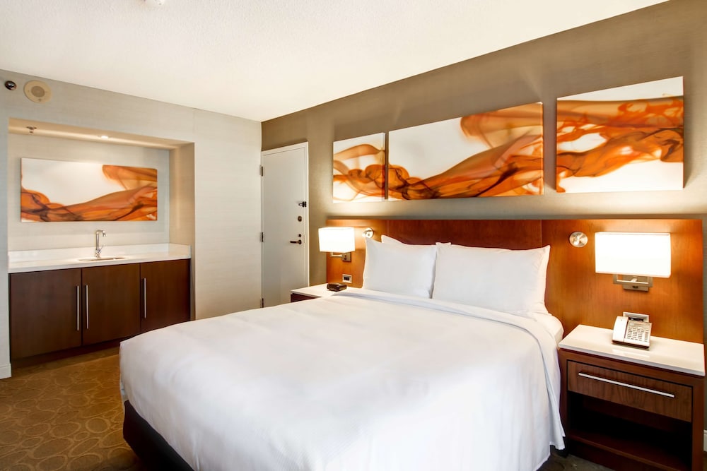 Room, 1 Queen Bed, Non Smoking - Photo 3