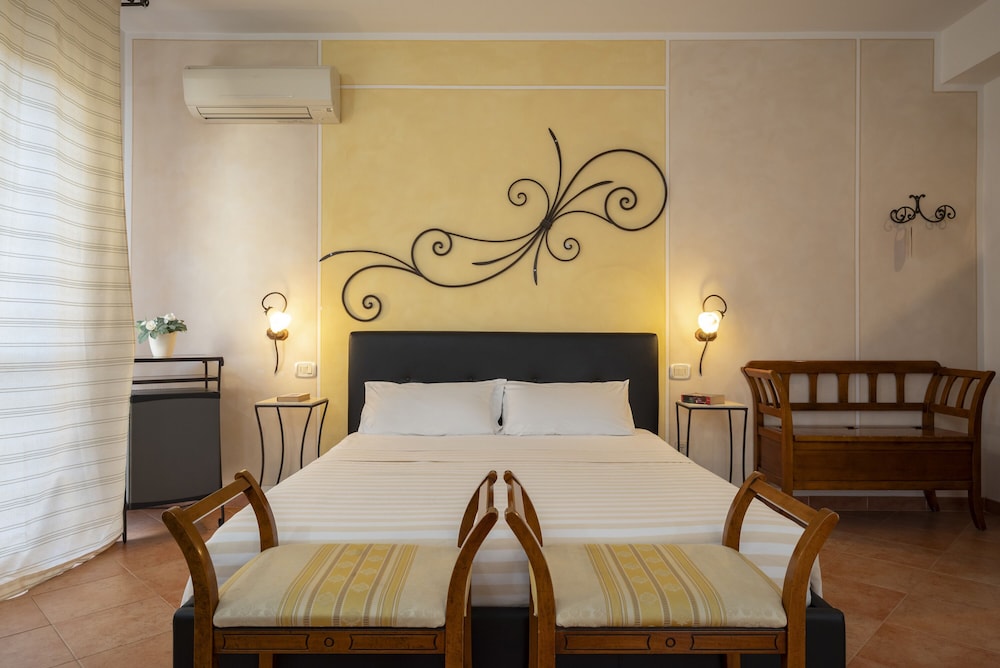 Comfort Room photo 1