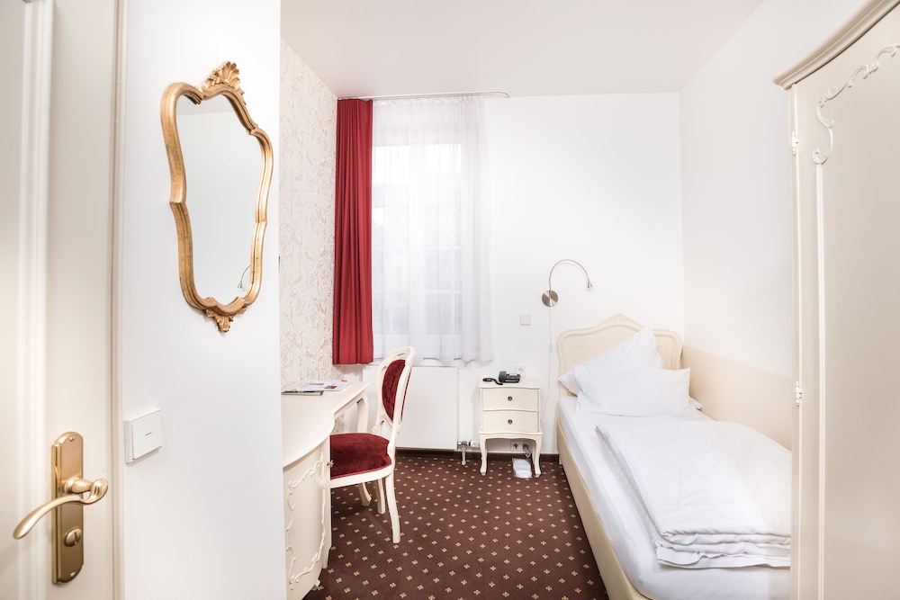 Single Room photo 1