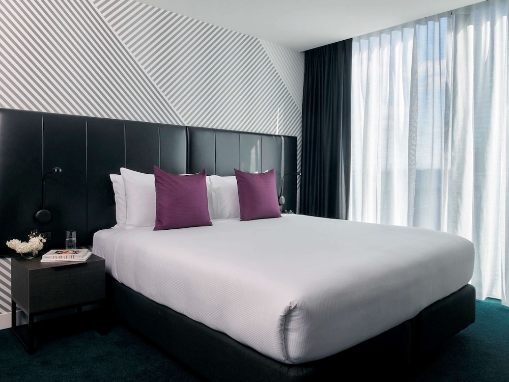 Classic Room, 1 King Bed - Photo 2