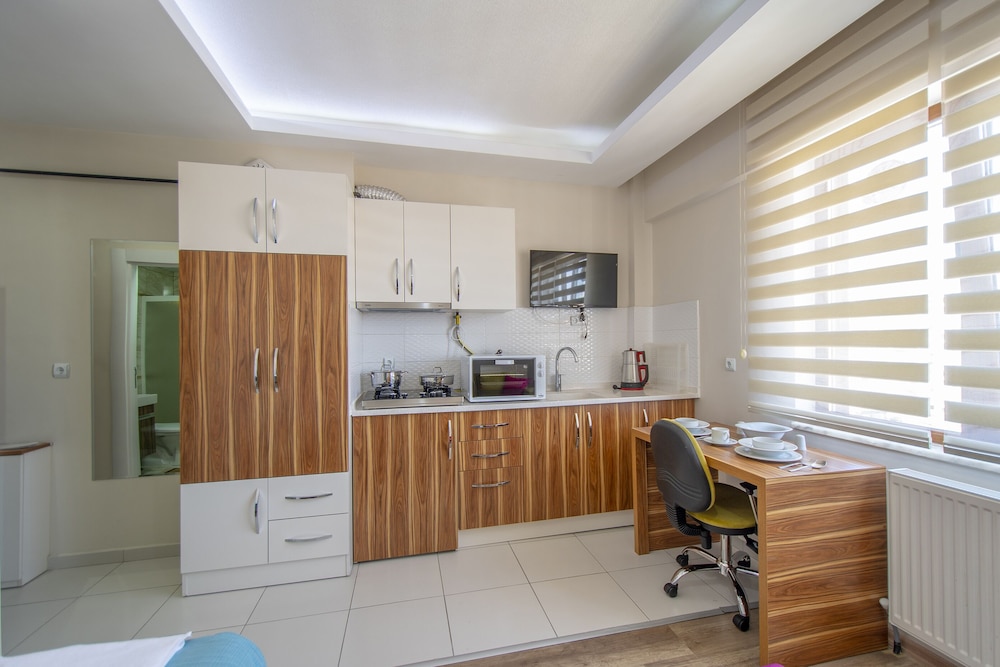 Studio, 1 Bedroom photo 3