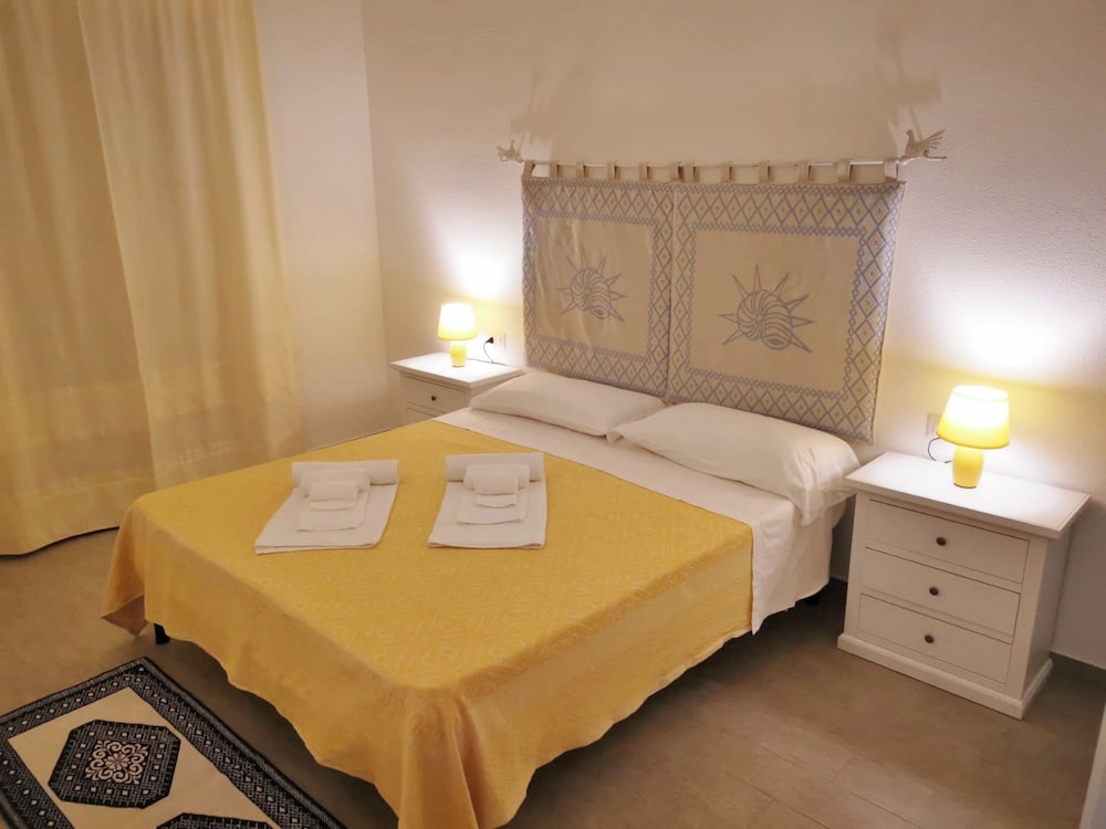 Apartment, 3 Bedrooms, Balcony photo 3