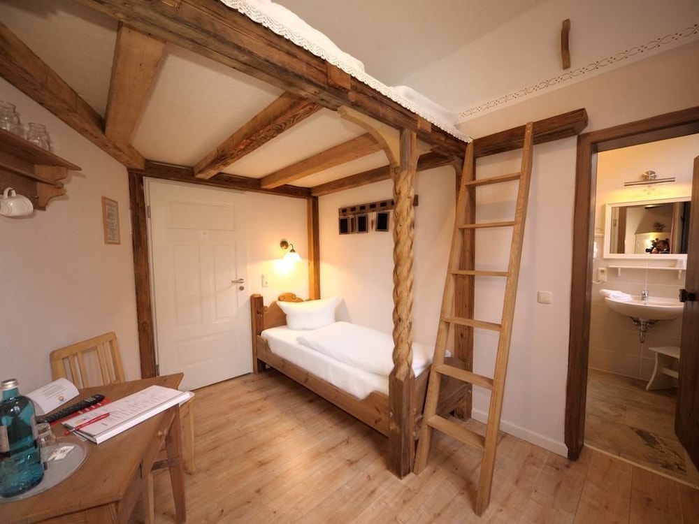 Single Room photo 1