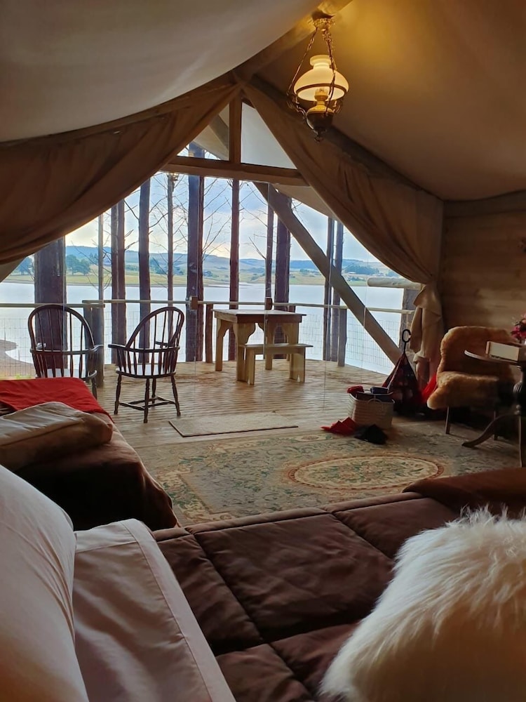Romantic Cabin, 1 Queen Bed, Lake View - Photo 4