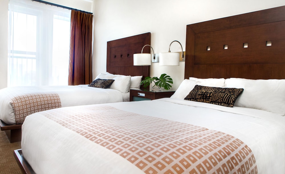 Deluxe Room, 2 Double Beds - Photo 1