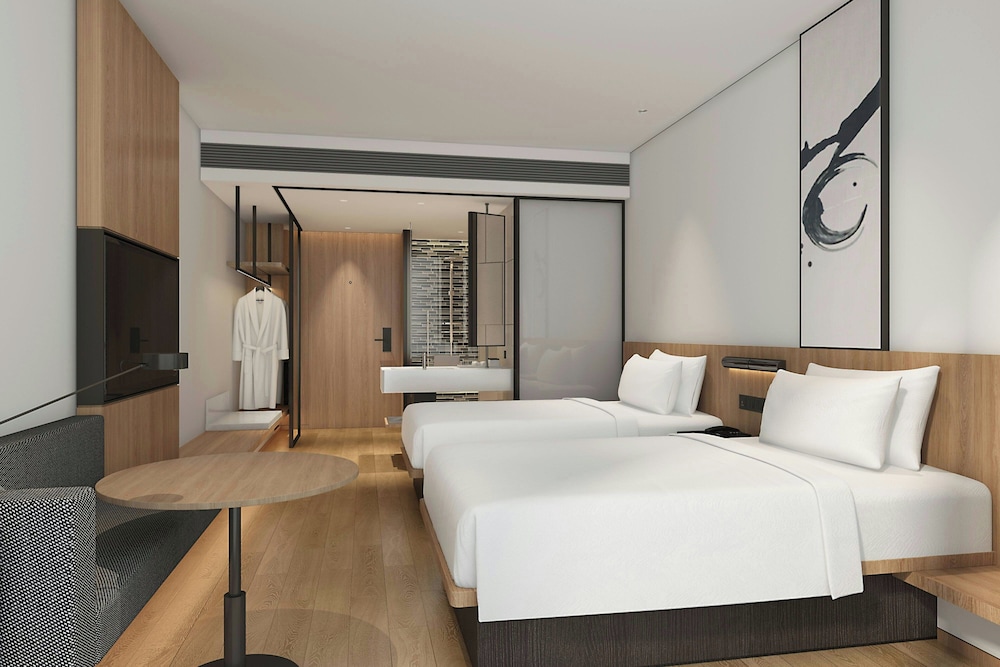 Standard Room, 2 Double Beds, City View