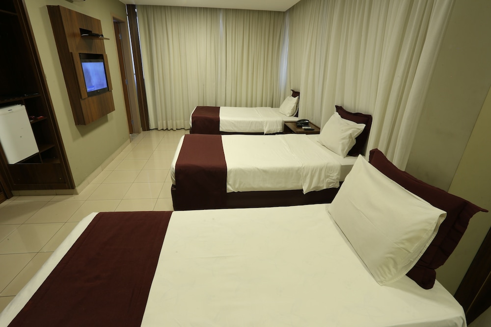 Triple Room (3 camas de Solteiro) - Photo 1