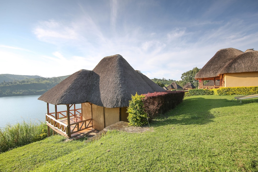Deluxe Double or Twin Room, Lake View photo 2
