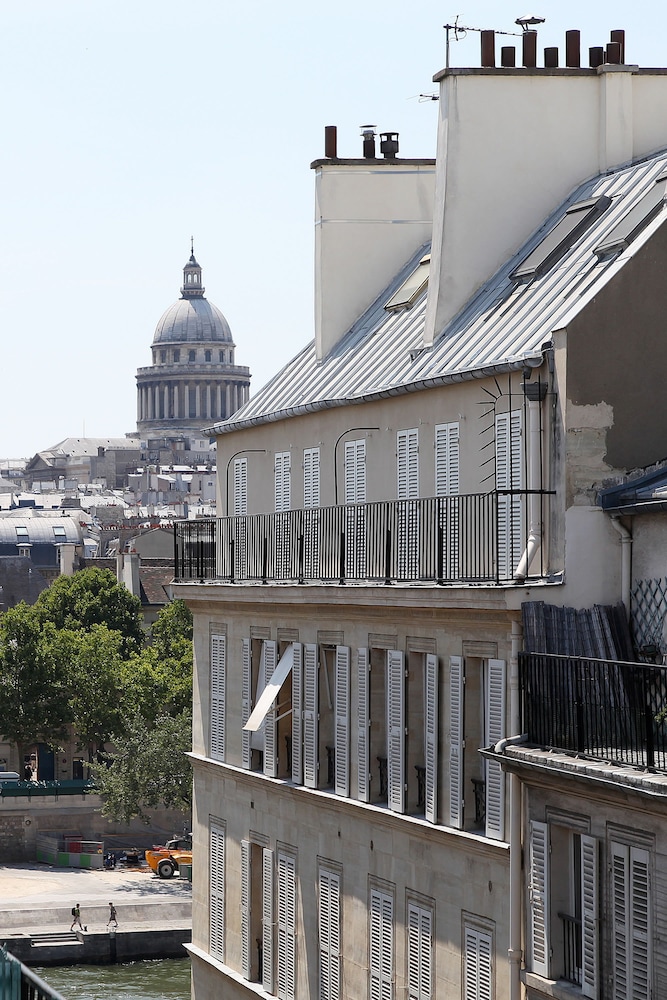 Top Floor Deluxe Double or Twin Room with balcony photo 2