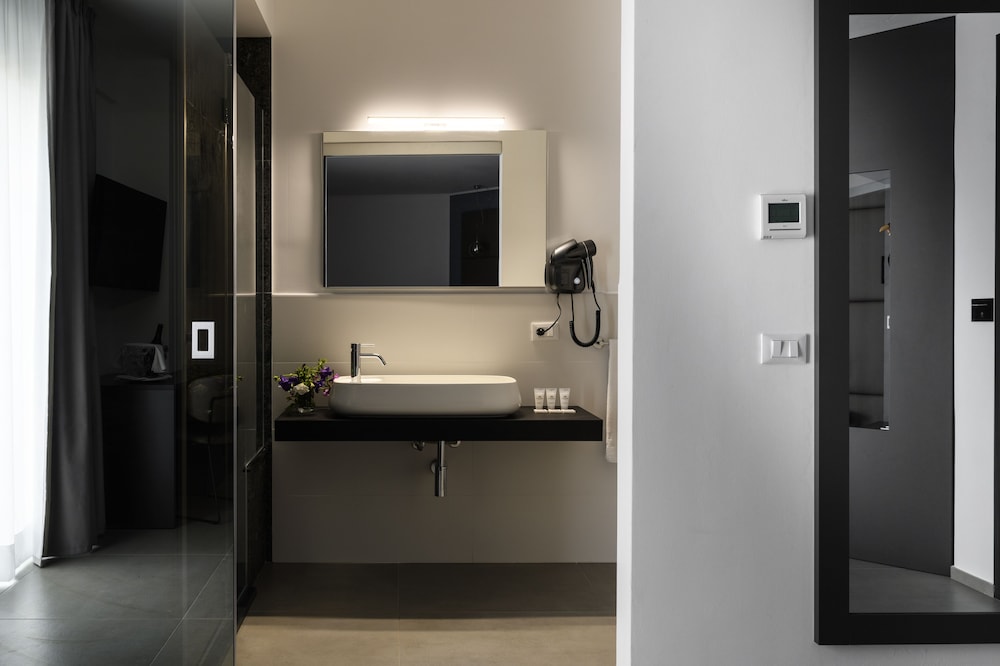 Junior Suite, Sea View - Photo 11