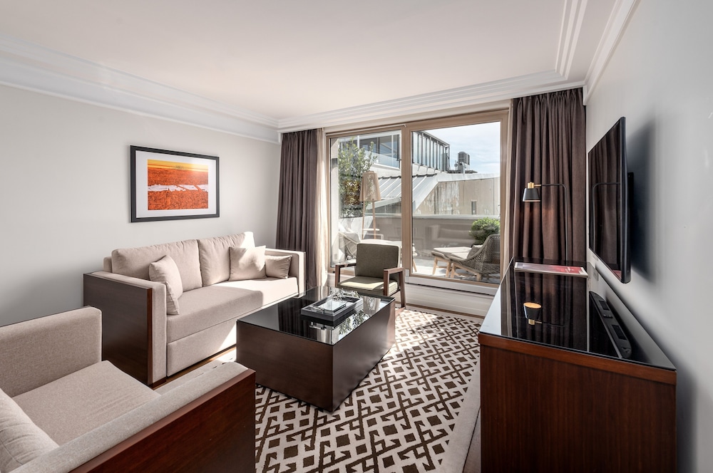 Executive Suite, Terrace