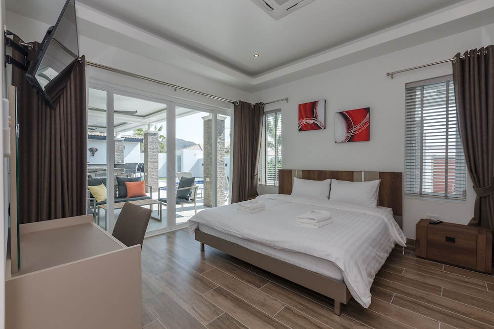 Superior Villa, 3 Bedrooms, Non Smoking, Kitchen - Photo 10