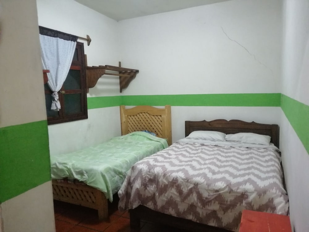 Family Room, Multiple Beds photo 2