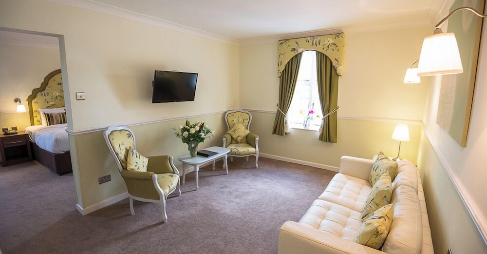 Suite, 1 Double Bed, Non Smoking - Photo 6