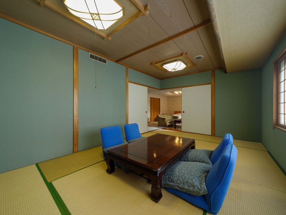 Royal Room Type C Non-Smoking photo 3