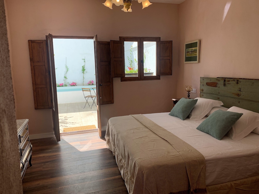 Exclusive Room
