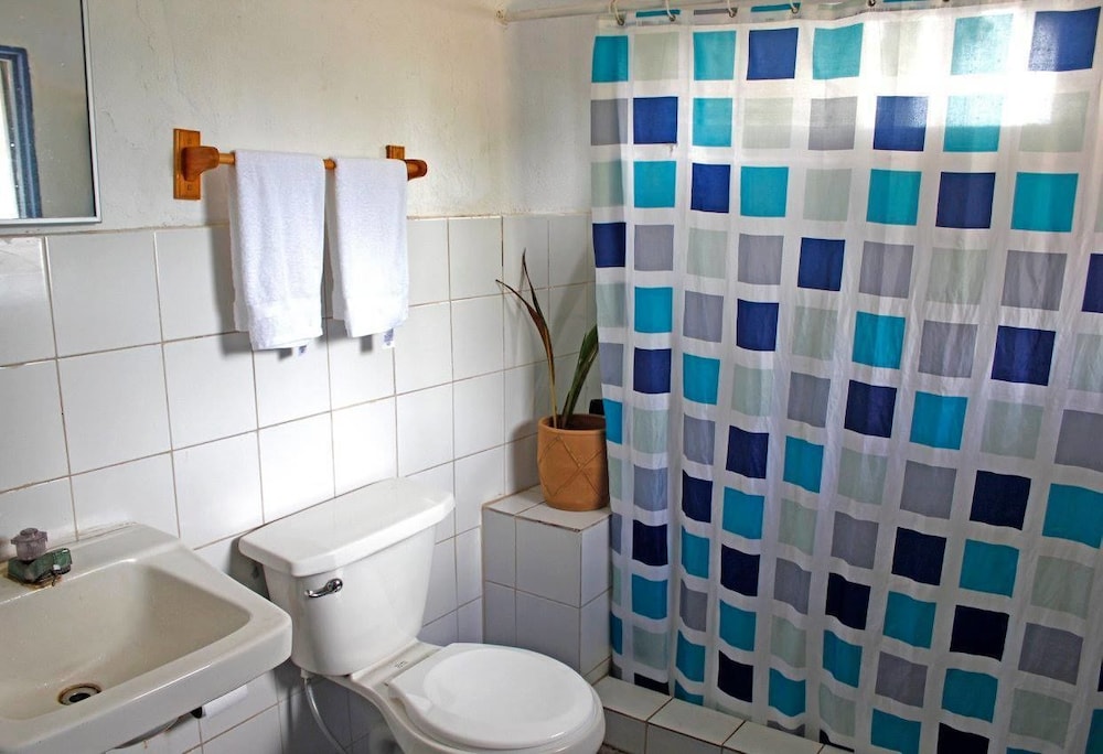 Standard Room, Double And Twin Beds, Shared Bathroom photo 1