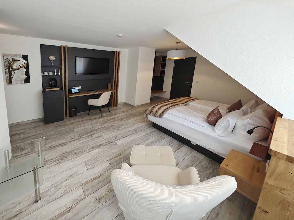 Family Double Room, Ensuite (optional mit Kinderzimmer) - Photo 6
