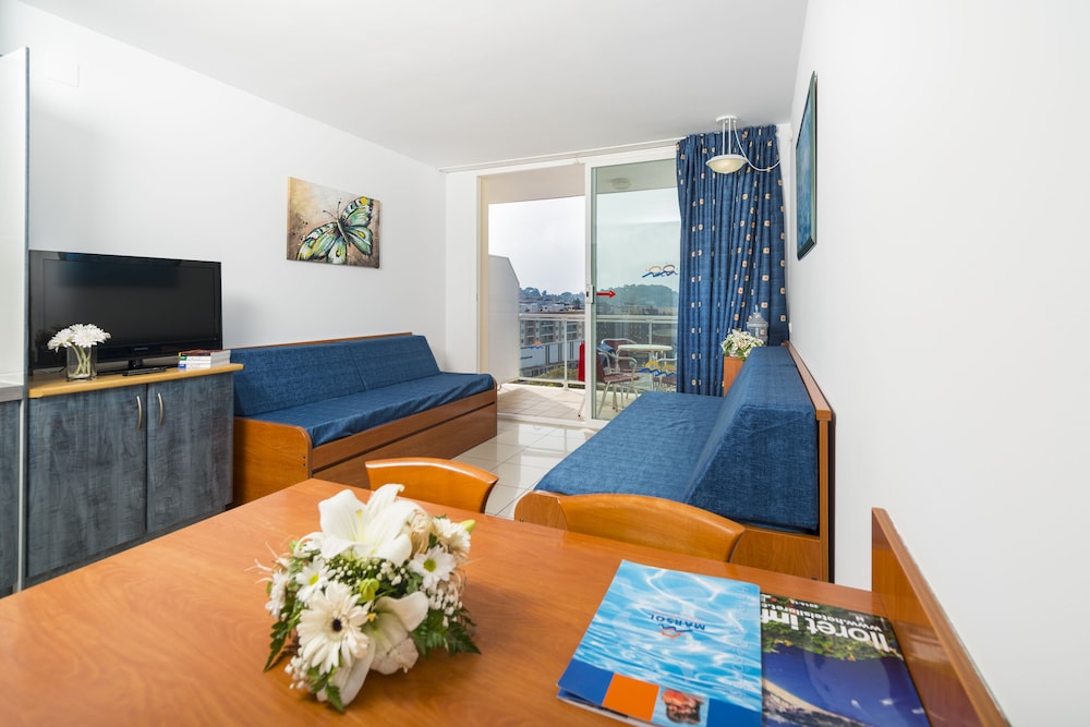 1 Bedroom Plus Apartment
